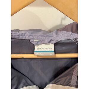 ￼Columbia Light Jacket for women